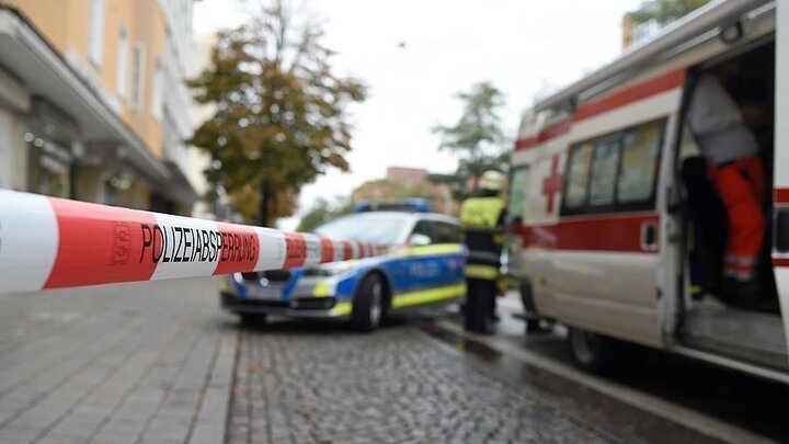 Suspicious explosion in a residential building in Germany / 3 people were killed and injured