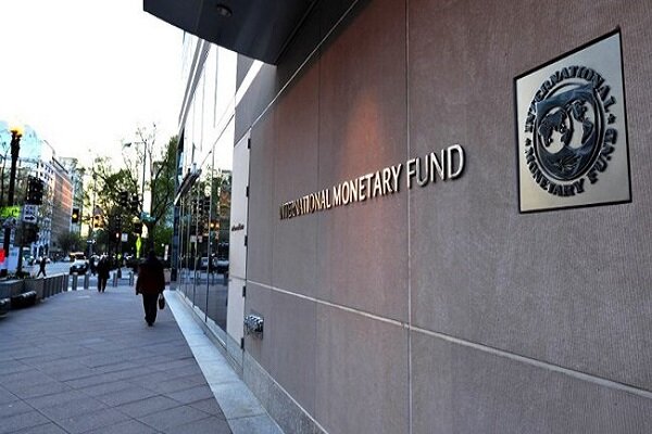 The International Monetary Fund warned against the economic risks in Asia