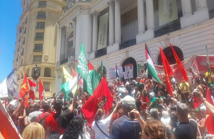 The rally in support of Palestine in front of the venue of the group meeting – 20+ images