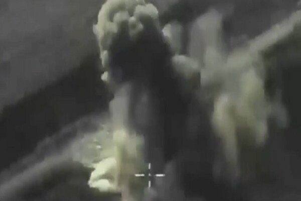 Bombing of terrorists on the road from Aleppo to Damascus+film