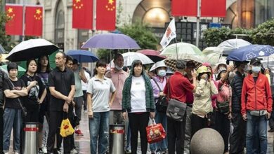 China’s service sector did not come out of recession