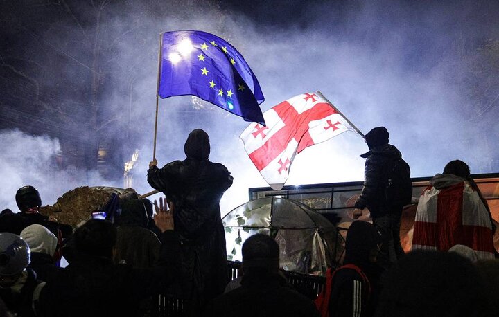 Continuation of pro-Western riots in Georgia; 100 security forces were injured