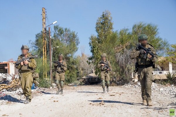 due to fear of arrest; Zionist soldiers were forbidden to leave