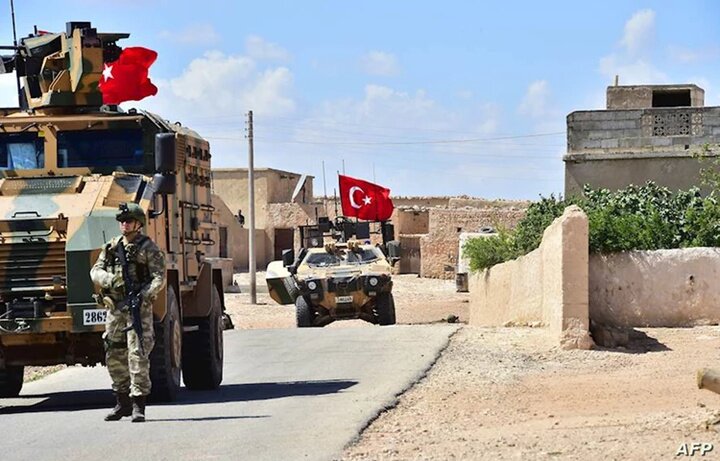 Laying mines in the movement routes of Turkish forces in the Kurdistan region of Iraq for the first time