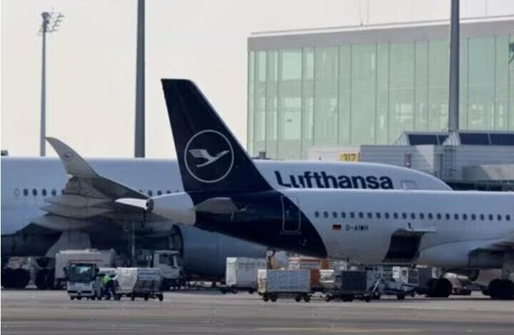 “Lufthansa” extended the suspension of flights to the occupied territories