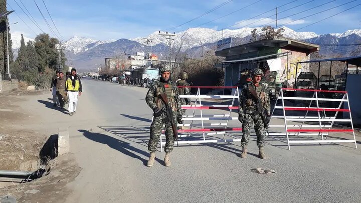 Patek Shabana to the border post in Pakistan; 16 security forces were killed