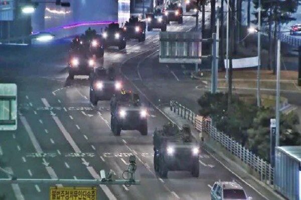 South Korean armed forces entered the parliament; Deployment of armored vehicles in the streets of Seoul + film