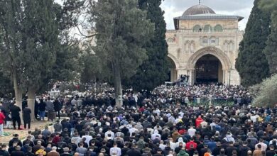 The presence of 40,000 Palestinians in the Friday prayer at Al-Aqsa Mosque + video