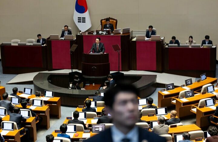 The South Korean cabinet is considering mass resignation