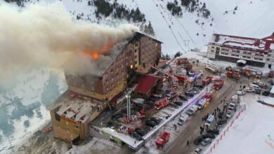 A fire in a hotel in a ski resort in Türkiye with 10 dead and 32 injured + video