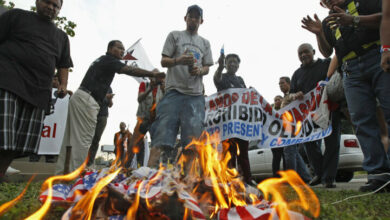 Burning the American flag in Panama