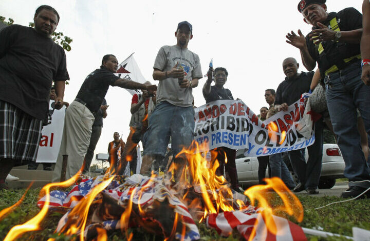 Burning the American flag in Panama