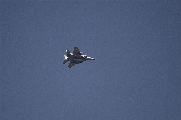 Flight of Israeli fighters over Beirut and Zahi