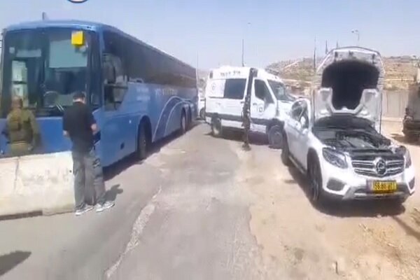 Injuring 3 Zionist policemen in a shooting in the West Bank