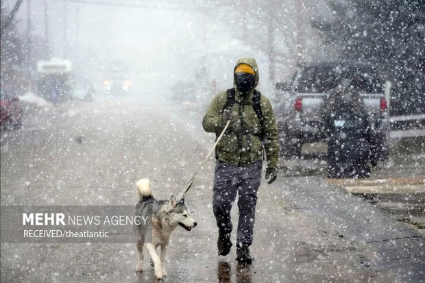 Issuing snow and blizzard warnings for one sixth of the American population