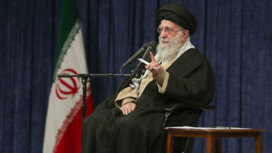 Our officials mustn’t succumb to demands of US and Zionists who desire Iran’s ruin