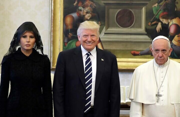 Pope: Trump’s decision to deport immigrants is a “disgrace”.