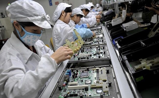 Record earnings of the largest electronics manufacturer in the world