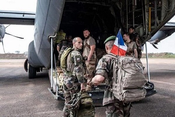 The full exit of the French troops from Chad