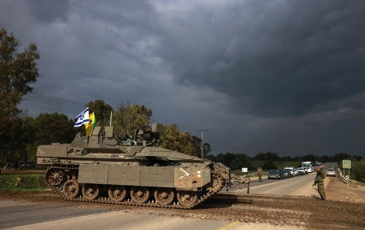 The withdrawal of the Israeli army from the western regions of southern Lebanon and the delay in the implementation of the provisions of the ceasefire