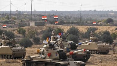 After tension with Tel Aviv and Washington; Egypt deployed its military equipment in the Sinai desert