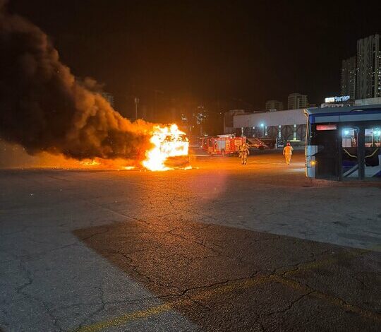 An explosion of a bus in Tel Aviv +Movie