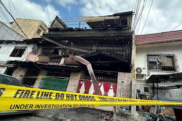 Deadly Fire in the Philippines with 2 victims