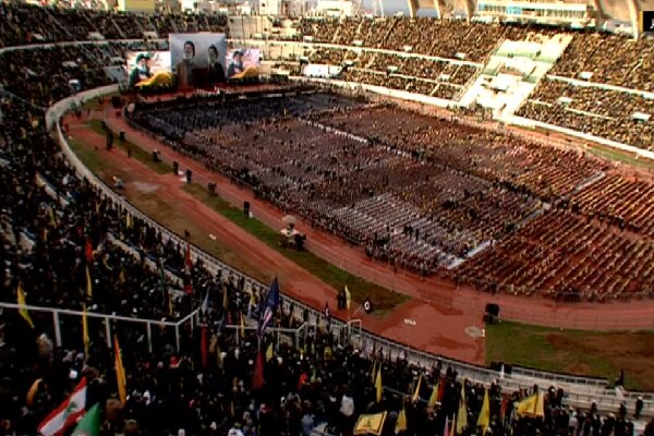 Flood of crowds around Simon Stadium+ Movie