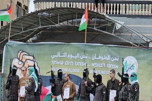 Palestinian fighters with special slogan/ Zionist assembly than Qusam/ Palestinian released+ Movie and Photo