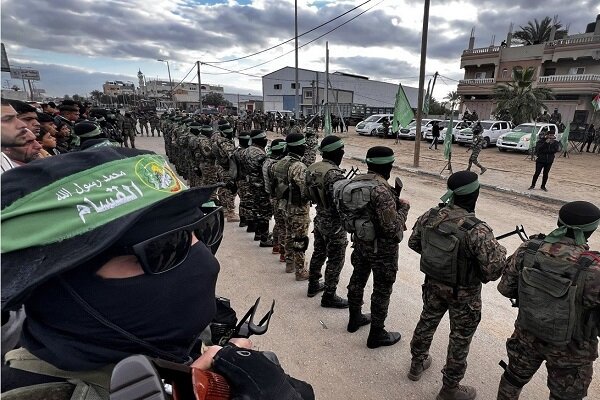 Qassam forces in military clothes and equipment attracted media attention+ Images