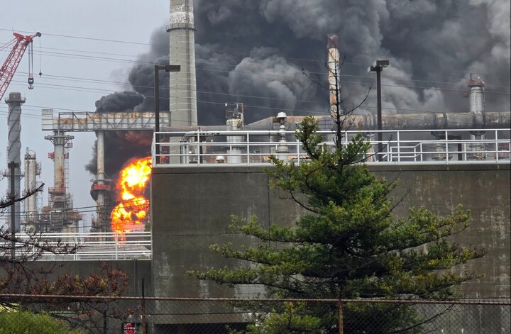 Refinery in California was preyed on fire+ Movie