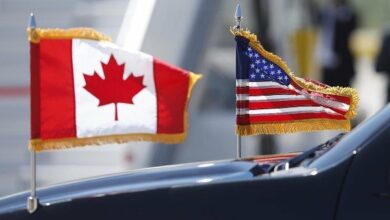 The US and Canadian tariff warfare face each other