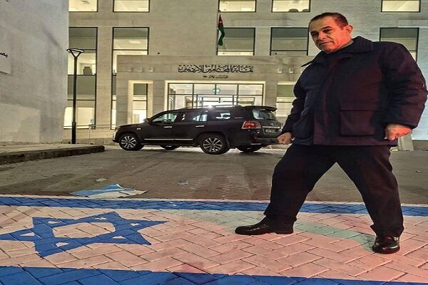 The Zionist regime’s flag is being trampled on