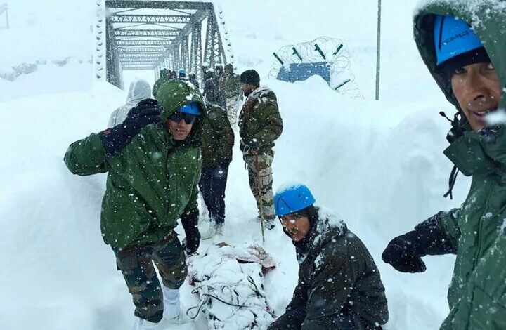 Avalanche falling near the Indian -China border with at least two victims