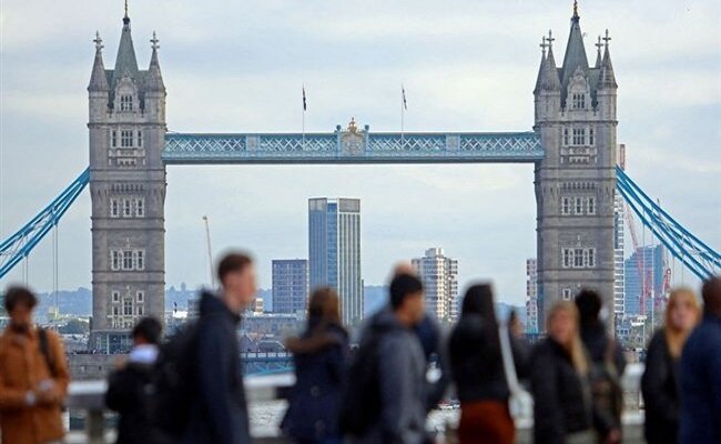 Continuing the decline in British industrial production in January