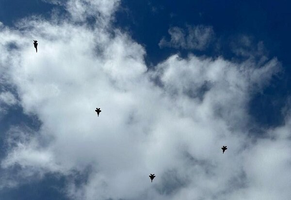 Flying of Zionist fighters over the form