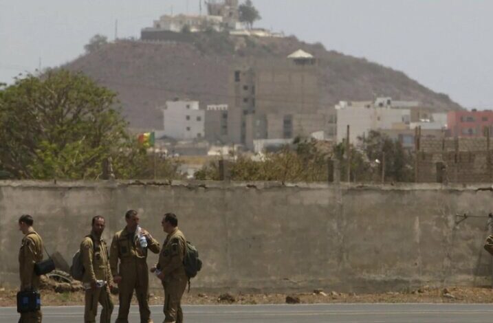 France began delivery of its military bases in Senegal