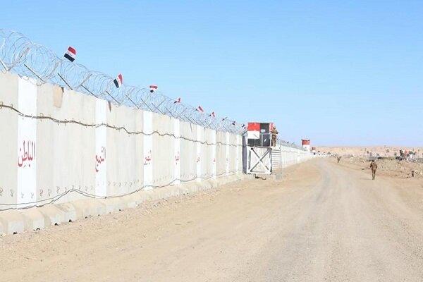 Iraqi forces moved on the Syrian border