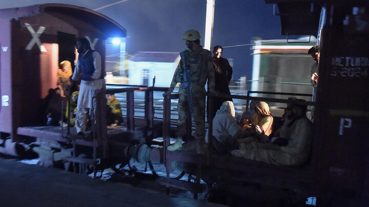 Pakistan: The story of a passenger train in Balochistan ended