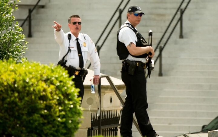 Shooting in front of the White House