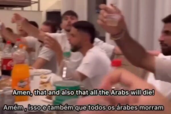 Zionist anti -Arabic apartheid slogans during a trip to Brazil+ Movie