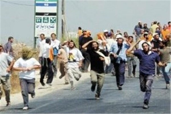 Zionist settlers widespread attacks on Palestinians