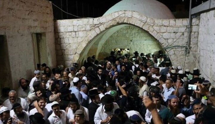 Zionists stormed Yusuf Nabi (AS) in Nablus+ Movie