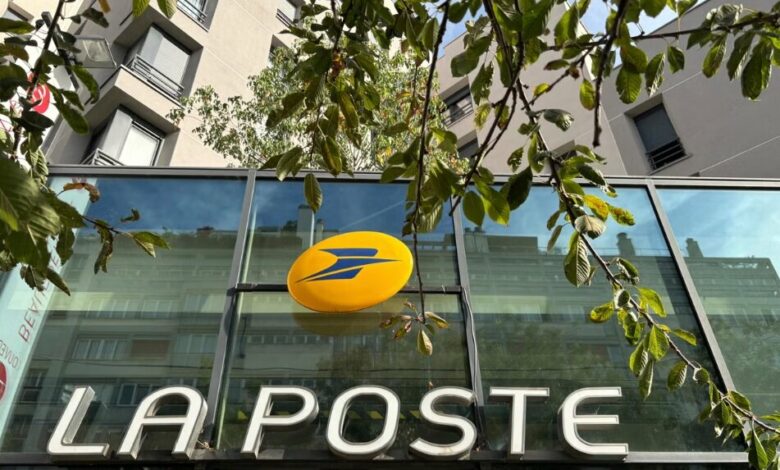 Suspected Cyberattack Disrupts France's National Postal Service Ahead of Christmas /cyberattack , France , La Poste , Christmas , postal service