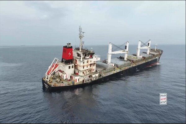 Yemen Frees Crew of 'Eternity C' Ship After Houthi Missile Strike /Yemen , Houthi , 'Eternity C' , Red Sea , Oman