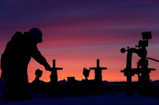 Venezuela's Oil Production Faces Shutdown Amid Tanker Blockade /Venezuela , oil production , sanctions , oil tankers , energy crisis