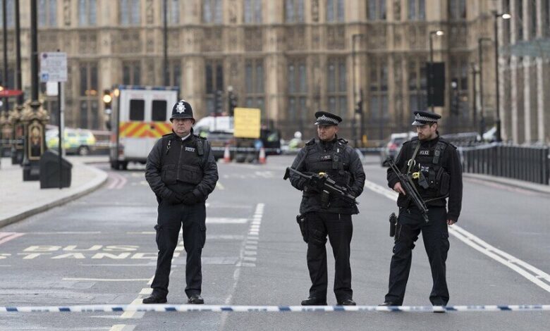 UK Police Increase Security Around Jewish Synagogues After Australia Attack /UK Police , Jewish Synagogues , Security , Australia Attack , Antisemitism