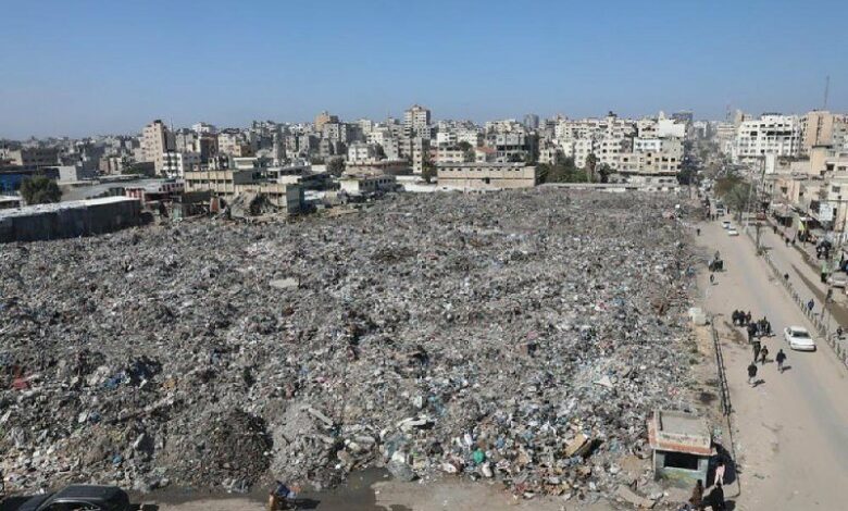 Gaza Faces Environmental Disaster as Waste Accumulation Reaches Crisis Levels /Gaza , Environmental disaster , Waste accumulation , Humanitarian crisis , Palestinian media