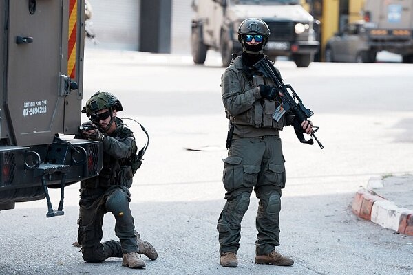 Two Palestinian Youths Injured by Israeli Forces Near Occupied Jerusalem /Palestine , Israel , Jerusalem , Gaza , Casualties