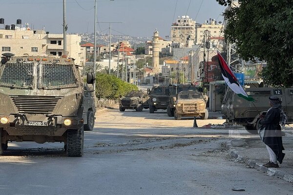 Israeli Raids in West Bank Result in Fatality, Dozens Detained /West Bank , Israeli raids , Palestinian , arrests , conflict